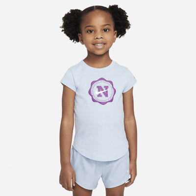 Playera con gráfico infantil Nike Prep in Your Step