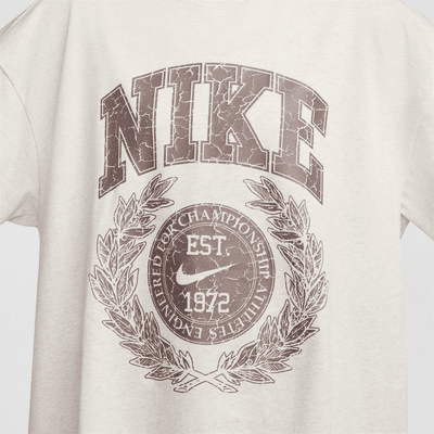 Nike Sportswear Essential Women's Oversized T-Shirt