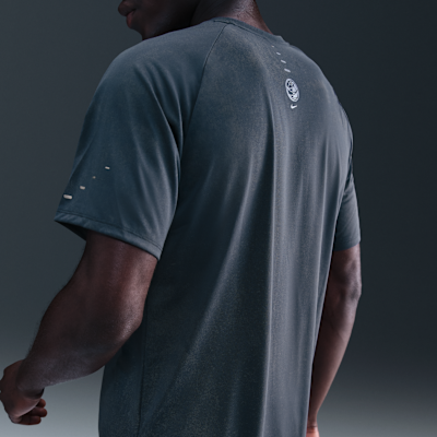 Nike Stride Men's Dri-FIT ADV Short-Sleeve Running Top with Reflective Accents
