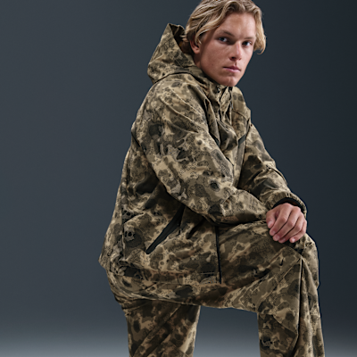 Pants de tejido Woven Dri-FIT camuflajeados de ajuste holgado para hombre Nike Tech