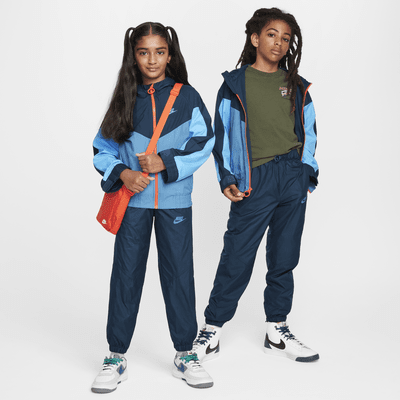 Pants Repel para niños talla grande Nike Sportswear Windrunner EasyOn