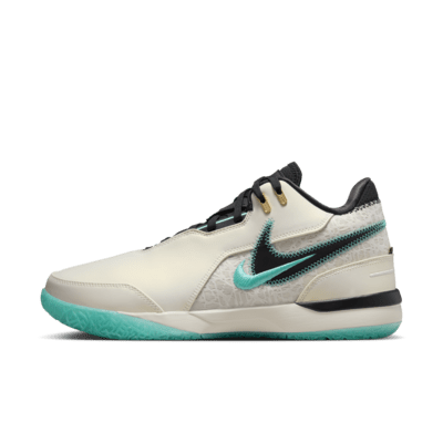 Nike LeBron sneaker Wit