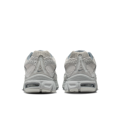 รองเท้าผู้หญิง Nike Air Max Moto 2K