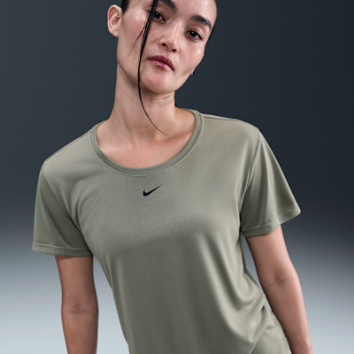 ナイキ Dri-FIT ワン