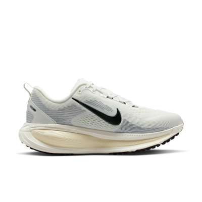 Nike Vomero 18 Women's Road Running Shoes (Extra Wide)