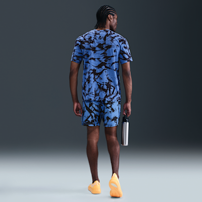 Shorts versátiles Dri-FIT de 18 cm sin forro para hombre Nike Form