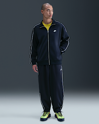 Nike Sportswear Club