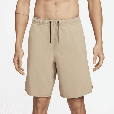 Shorts versátiles sin forro Dri-FIT de 23 cm para hombre Nike Unlimited