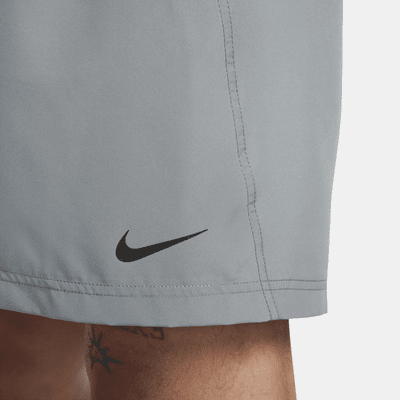 Shorts Dri-FIT de 18 cm versátiles sin forro para hombre Nike Form