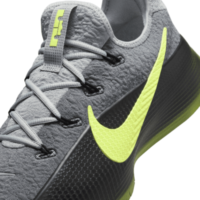 Tenis de entrenamiento para hombre LeBron TR 1