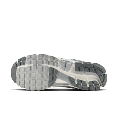 Nike Zoom Vomero 5 Men's Shoes
