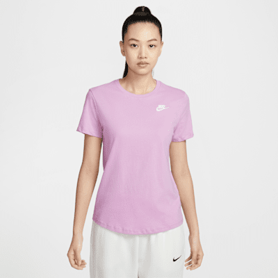 Nike Sportswear Club Essentials Women's T-Shirt