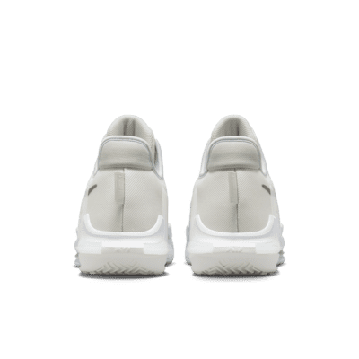LeBron Witness 6 EP Basketball Shoes
