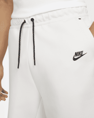 preocupación oficial Obstinado Nike Sportswear Tech Fleece Pantalón corto - Hombre. Nike ES