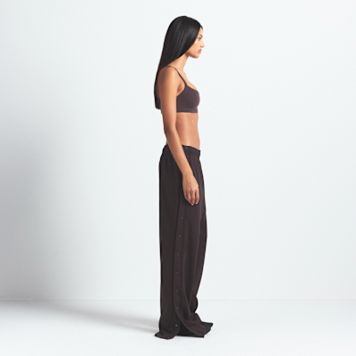 Pants con botones a presión laterales para mujer NikeSKIMS Matte Tricot