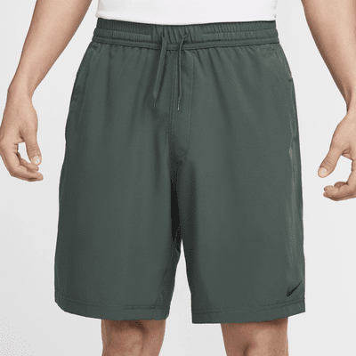 Shorts versátiles Dri-FIT de 23 cm sin forro para hombre Nike Form