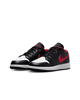 Air Jordan 1 Low Older Kids' Shoes. Nike FI