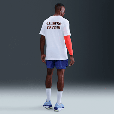 Nike Dri-FIT Kısa Kollu Erkek Koşu Tişörtü