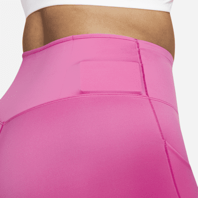 Shorts de ciclismo con bolsillos de tiro alto de 20 cm de sujeción firme para mujer Nike Go