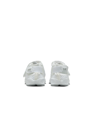 white nike rift infant