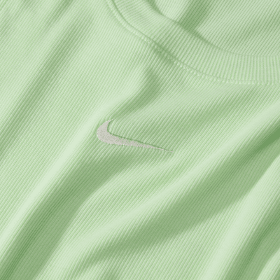 เสื้อกล้ามเอวลอยผ้าร่องผู้หญิง Nike Sportswear Essentials 