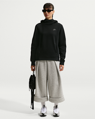 Женские  Nike Sportswear Tech Fleece High-Waisted Cropped Pants