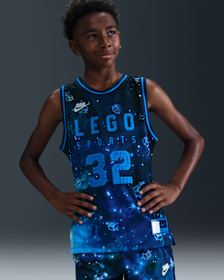 Nike x 樂高® 系列