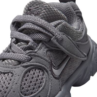 Tenis para bebé/infantil Nike V5 Runner Suede