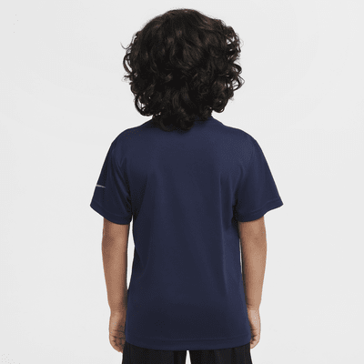 Playera Swoosh para niños talla pequeña Nike Dri-FIT "Just Do It"