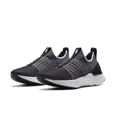 Calzado de running en carretera para mujer Nike React Phantom Run Flyknit 2