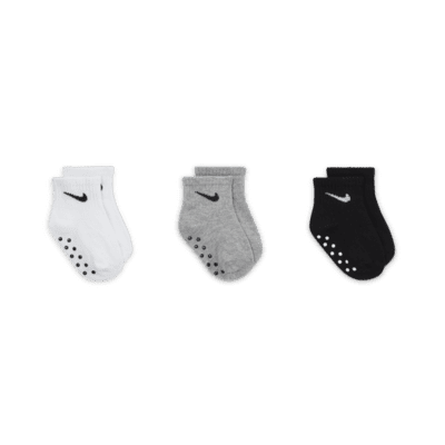 Conjunto de calcetines antideslizantes para bebé Nike Core Swoosh (3 pares)