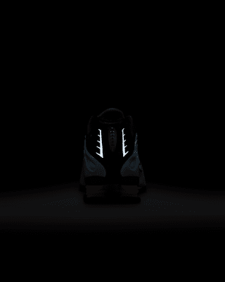 Nike Shox R4