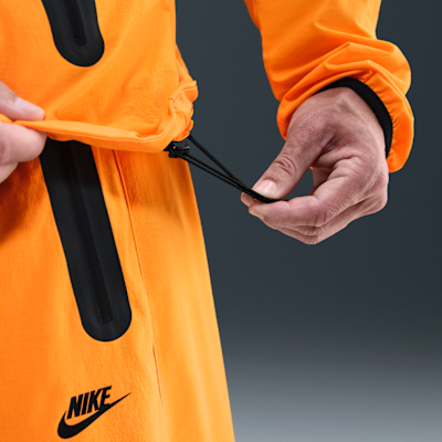 Nike Tech Men's Woven Full-Zip Windrunner Jacket