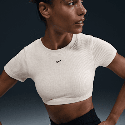 Nike Sportswear Classic Women's Light-Support Baby Tee Bra