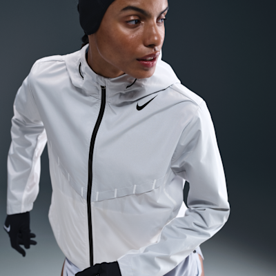Nike AeroSwift Aerogami Chaqueta de running Storm-FIT - Mujer