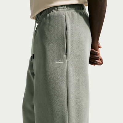 Nike Standard Issue Men's Therma-FIT 35.6cm (approx.) Fleece Basketball Shorts