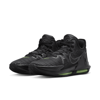 LeBron Witness 6 EP Basketball Shoes