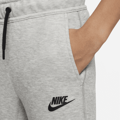 Nike Sportswear Tech Fleece Older Kids' (Boys') Trousers