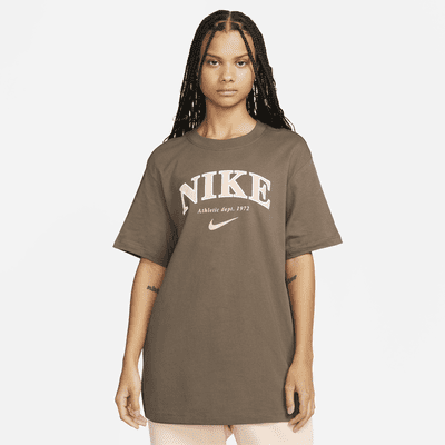 Nike Sportswear Essentials Women's T-Shirt, 46% OFF