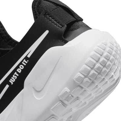 Tenis de correr en carretera para niños grandes Nike Flex Runner 2