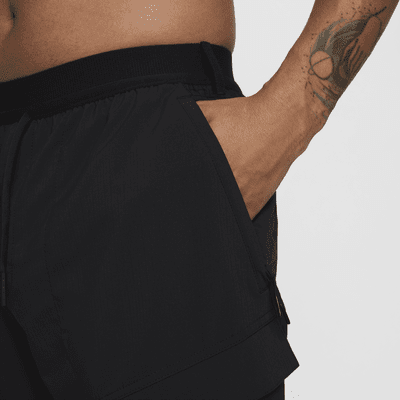 Nike A.P.S. Pants de estilo funcional Dri-FIT ADV versátiles para hombre