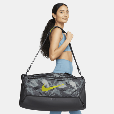 Buy Nike Men's Brasilia Printed Duffel Bag Blue in KSA -SSS