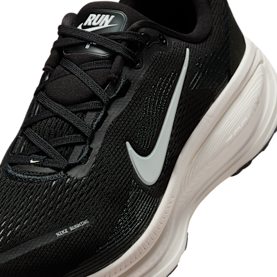 Nike Vomero 18 Women's Road Running Shoes (Extra Wide)