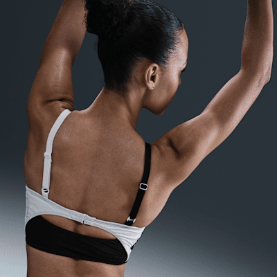 Natación Nike Midkini con cuello en V para mujer