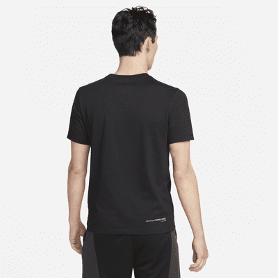 Nike Dri-FIT Men's Graphic Training T-Shirt
