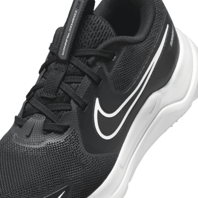 Nike Cosmic Runner Older Kids' Road Running Shoes