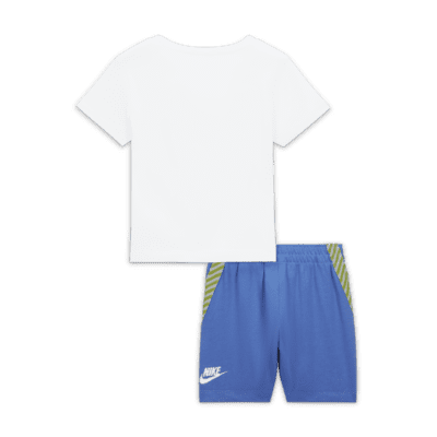 Conjunto de playera y shorts para bebé Nike (12 a 24 meses). Nike.com