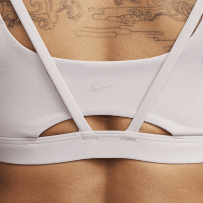 Bra deportivo de baja sujeción con almohadillas para mujer Nike Zenvy Strappy