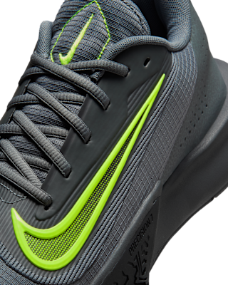 Nike Precision 7