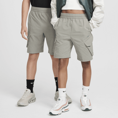 Nike Sportswear City Utility Older Kids' Cargo Shorts